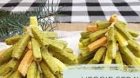 Veggie Straw Christmas Tree Veggie Straw Christmas Tree