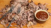 Pulled Pork, Crackling and Barbecue Sauce (made with honey) Pulled Pork, Crackling and Barbecue Sauce (made with honey)