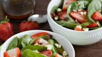 Strawberry Spinach Salad with Bacon and Gorgonzola Strawberry Spinach Salad with Bacon and Gorgonzola