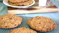 Ben & Jerry’s Giant Chocolate Chip Cookies Ben & Jerry’s Giant Chocolate Chip Cookies
