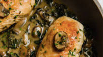 One Pan Chicken Breasts and Creamed Spinach with Mushrooms One Pan Chicken Breasts and Creamed Spinach with Mushrooms
