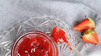 Strawberry jam with lavender Strawberry jam with lavender