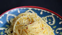 Spaghetti Cacio e Pepe Spaghetti Cacio e Pepe