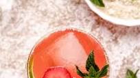 Fresh Strawberry Margaritas On The Rocks Fresh Strawberry Margaritas On The Rocks