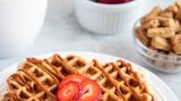 Cinnamon Toast Crunch Churros Waffles with Dulce de Leche Cinnamon Toast Crunch Churros Waffles with Dulce de Leche