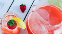 Home Made Fresh Strawberry Lemonade Home Made Fresh Strawberry Lemonade