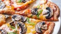 Keto Almond Flour Pizza Crust - Low Carb ”Fat Head” Keto Almond Flour Pizza Crust - Low Carb ”Fat Head”