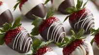 Black & White Chocolate Covered Strawberries Black & White Chocolate Covered Strawberries
