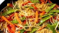 Vegan Singapore Noodles Recipe (Gluten Free) Vegan Singapore Noodles Recipe (Gluten Free)