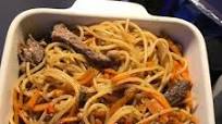 Fried spaghetti with carrots and beef Fried spaghetti with carrots and beef