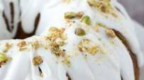 Easy Pistachio Bundt Cake Easy Pistachio Bundt Cake