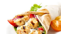 Pita Grec aux Souvlakis de Poulet Pita Grec aux Souvlakis de Poulet