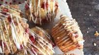 Rhubarb Streusel Muffins Rhubarb Streusel Muffins