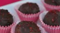 How to make the best cake balls How to make the best cake balls