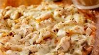 Chicken Alfredo Pizza (Easy) Chicken Alfredo Pizza (Easy)