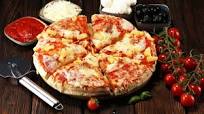 Pizza Hawaii with pineapple, ham and bacon – yeast dough pizza Pizza Hawaii with pineapple, ham and bacon – yeast dough pizza