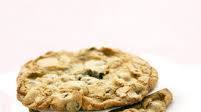 Giant Chocolate Chip Cookies Giant Chocolate Chip Cookies