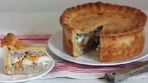 Pork pie with chicken and apricots Pork pie with chicken and apricots