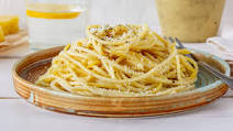 You're Only 5 Ingredients Away From This Classic Cacio e Pepe Recipe You're Only 5 Ingredients Away From This Classic Cacio e Pepe Recipe