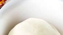 GLUTEN FREE NEW YORK STYLE PIZZA DOUGH GLUTEN FREE NEW YORK STYLE PIZZA DOUGH