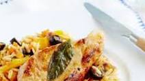Sage pork chops with vegetable pasta Sage pork chops with vegetable pasta