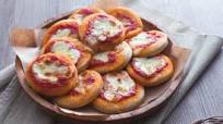 Red miniature pizzas Red miniature pizzas
