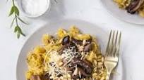 7 ingredient pesto spaghetti squash 7 ingredient pesto spaghetti squash