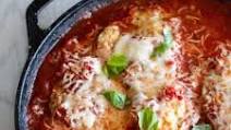Paleo Chicken Parmesan {Keto & Whole30 Friendly!} Paleo Chicken Parmesan {Keto & Whole30 Friendly!}