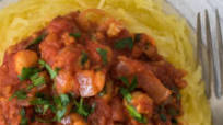 Vegan Chickpea Bolognese Spaghetti Squash (with Pressure Cooker Instructions) Vegan Chickpea Bolognese Spaghetti Squash (with Pressure Cooker Instructions)