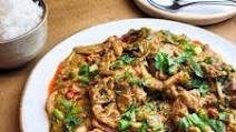 Thai Soft Shell Crab Curry - ปูนิ่มผัดผงกระหรี่ Thai Soft Shell Crab Curry - ปูนิ่มผัดผงกระหรี่