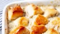 Biscuits and Gravy Casserole Biscuits and Gravy Casserole