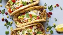 Pitacos – Pita bread tacos with minced beef and beans Pitacos – Pita bread tacos with minced beef and beans