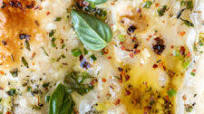 buttery garlic pizza buttery garlic pizza