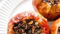15 Minute Air Fryer Baked Apples - Vegan 15 Minute Air Fryer Baked Apples - Vegan