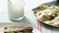 Pan-grilled pork chops with apple and potato bake Pan-grilled pork chops with apple and potato bake