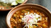 Pozole Rojo Vegano de Setas o Yaca Pozole Rojo Vegano de Setas o Yaca