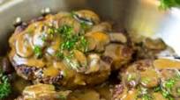 Hamburger Steak with Mushroom Gravy Hamburger Steak with Mushroom Gravy