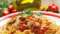 Spaghetti with Clams and Tomatoes Spaghetti with Clams and Tomatoes
