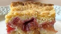 Old-Fashioned Plum Cake Old-Fashioned Plum Cake