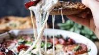 Margarita Pizza Dip (withBurrata!!) Margarita Pizza Dip (withBurrata!!)