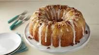 Hummingbird Upside-Down Poke Bundt Cake Hummingbird Upside-Down Poke Bundt Cake