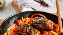 Chicken and Bell Peppers Skillet Chicken and Bell Peppers Skillet