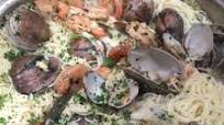 Angel Hair Pasta with Shrimp and Basil Angel Hair Pasta with Shrimp and Basil