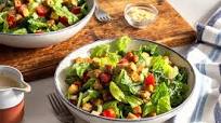 Vegan Caesar salad with tempeh croutons Vegan Caesar salad with tempeh croutons
