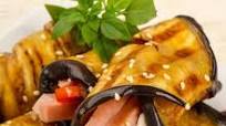 Melanzane ripiene grigliate feta e peperone Ricetta Melanzane ripiene grigliate feta e peperone Ricetta