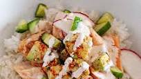 Avocado Salmon Bowls with Spicy Mayo Avocado Salmon Bowls with Spicy Mayo