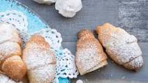 Mini cornetti brioche senza glutine Mini cornetti brioche senza glutine