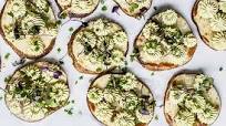 Baked Potato Rounds with Edamame Hummus Baked Potato Rounds with Edamame Hummus