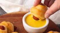 Mini Vegan Pigs in a Blanket Mini Vegan Pigs in a Blanket