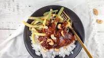 Slow cooker chicken thighs with tomato sauce Slow cooker chicken thighs with tomato sauce